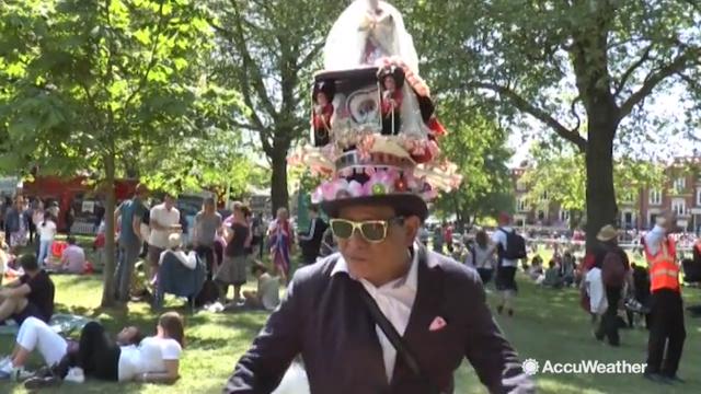  Many visitors dressed up for the royal wedding in Windsor, England.  Some of the outfits were creative, and we pick out the top 5 outfits worn during the celebration.